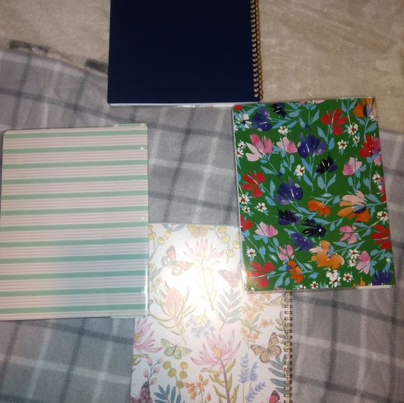 2022-2023 monthly planning calendars and weekly planners - Picture 3 of 7